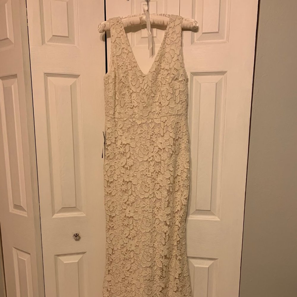 Ann Taylor Lace Sheath Wedding Gown/Dress Size 2